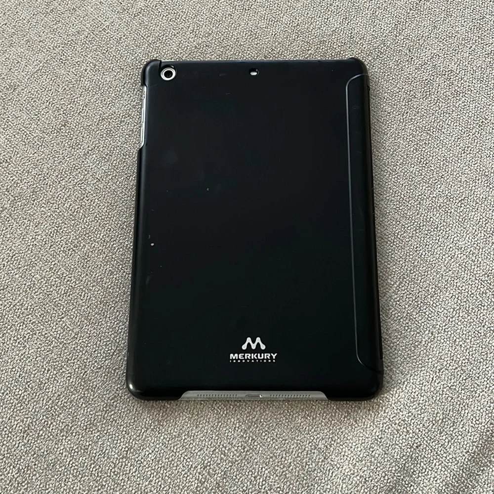 Ipad Mini White MD531ll/A - Still works